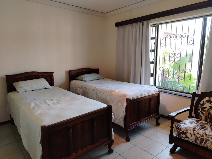 10 Bedroom Property for Sale in Gonubie Eastern Cape